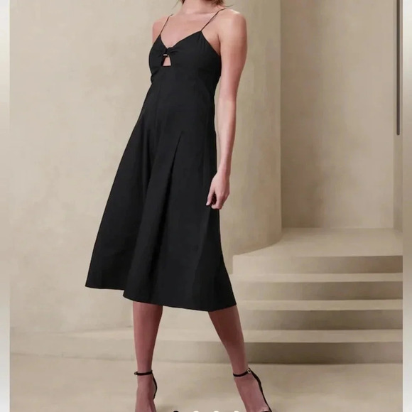 Banana Republic Bandeau Midi Dress - Picture 1 of 16